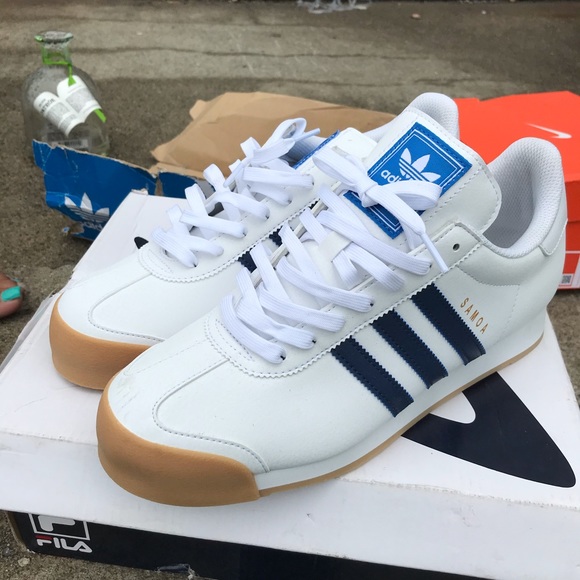 Adidas shoes - Picture 2 of 2